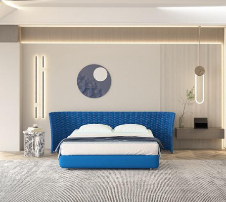 Neues blaues Stoffbett mit gepolstertem Kopfteil fürs Schlafzimmer