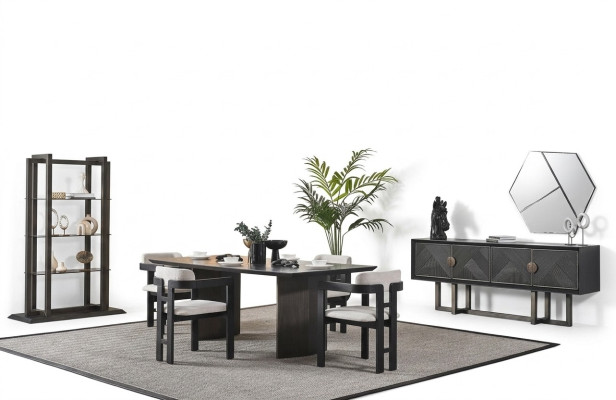 Eleganter Esstisch aus Holz in Braun mit 4 Stühlen, Konsole