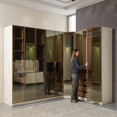 Eckkleiderschrank modern getöntes Glas Schlafzimmer groß Design