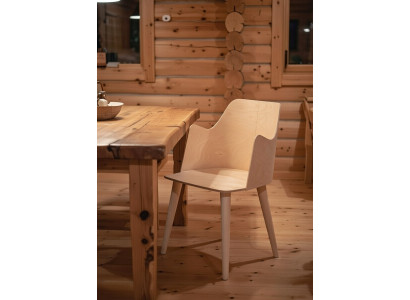 Stilvoller Holzstuhl für Esszimmer und Büro im modernen Design