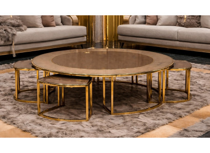 Exklusiver Beiger Couchtisch Luxuriöse Goldverzierung Kaffeetisch