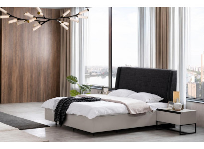 Schlafzimmer-Set mit Doppelbett und zwei stilvollen Nachttischen