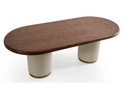 Moderner Esstisch mit stilvollem Design für jeden Essbereich