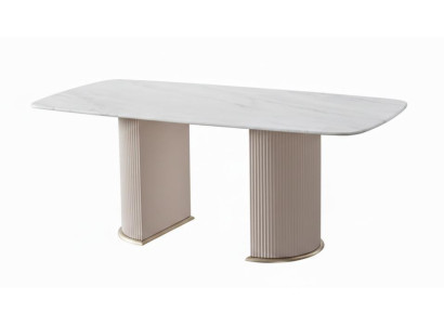 Moderner Esstisch mit stilvollem Design und robuster Konstruktion