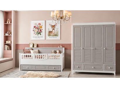 Praktisches Kinderzimmer-Set mit Kinderbett und Kleiderschrank
