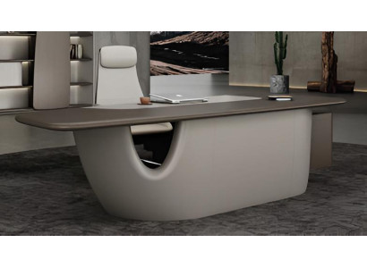 Moderne Chefschreibtisch und ergonomischer Sessel im exklusiven Design