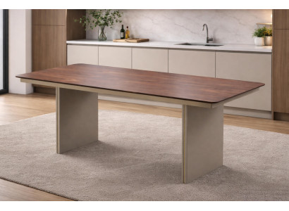 Schicker Brauner Esstisch Robuste Holzplatte Edler Esszimmertisch
